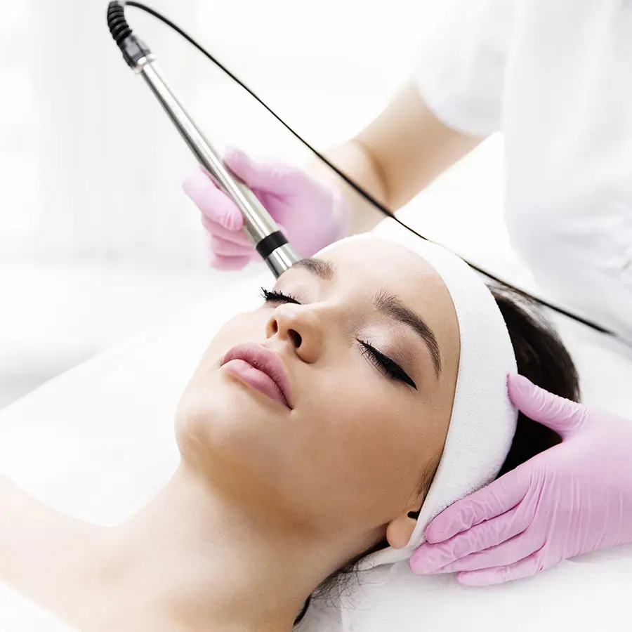 microdermabrasion mikrodermabrasion behandlung kosmetik facial gesichtsbehandlung in Saarbruecken Saarland Bianca Ion BB Beauty Balance Kosmetikstudio